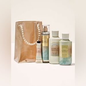Bath & Body Works Vanilla Romance gift set